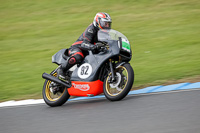Vintage-motorcycle-club;eventdigitalimages;mallory-park;mallory-park-trackday-photographs;no-limits-trackdays;peter-wileman-photography;trackday-digital-images;trackday-photos;vmcc-festival-1000-bikes-photographs